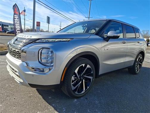 2025 Mitsubishi Outlander PHEV SE