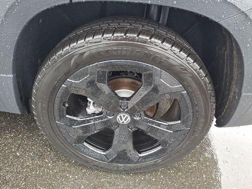 2025 Volkswagen Taos 1.5T SEL