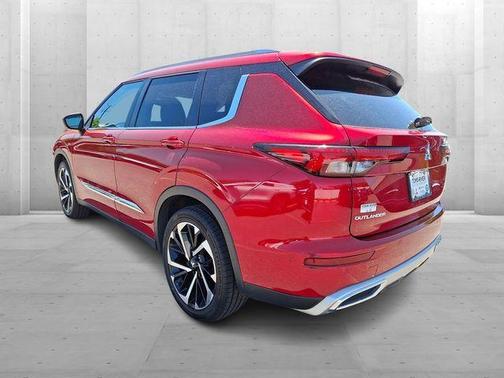 Diamond Red 2022 Mitsubishi Outlander SE