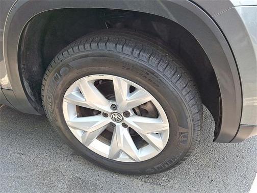 2019 Volkswagen Atlas 3.6L SE w/Technology