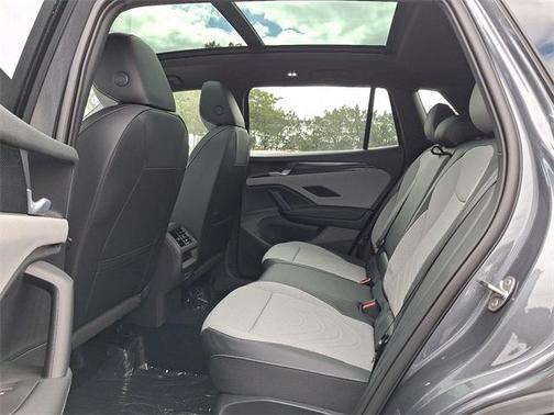 2025 Volkswagen Tiguan 2.0T SE R-Line Black