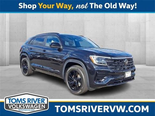 2026 Volkswagen Atlas Cross Sport 2.0T SEL R-Line Black