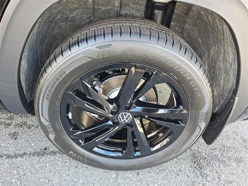 2026 Volkswagen Atlas Cross Sport 2.0T SEL R-Line Black