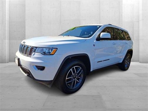 2020 Jeep Grand Cherokee Laredo