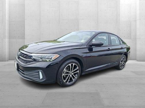 Deep Black Pearl Effect 2023 Volkswagen Jetta 1.5T Sport