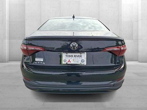 Deep Black Pearl Effect 2023 Volkswagen Jetta 1.5T Sport