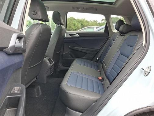 2025 Volkswagen Taos 1.5T SEL
