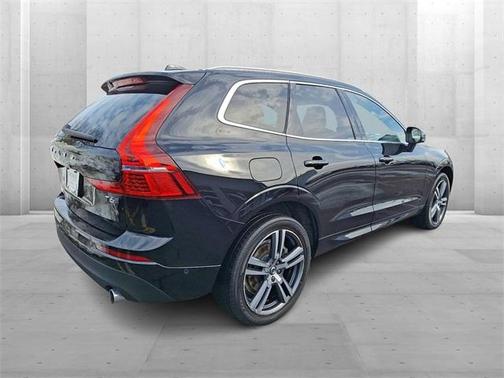 2019 Volvo XC60 T6 Momentum