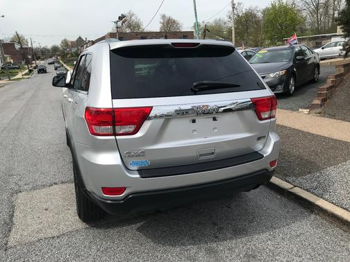 2011 Jeep Grand Cherokee Laredo