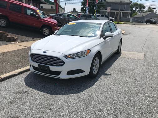 2016 Ford Fusion S