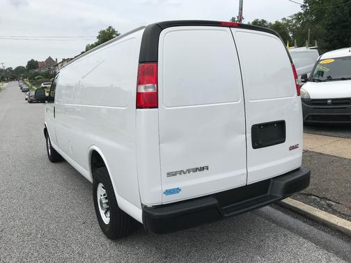 2021 GMC Savana 2500