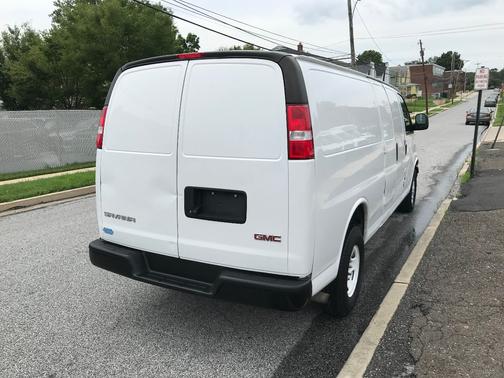 2021 GMC Savana 2500