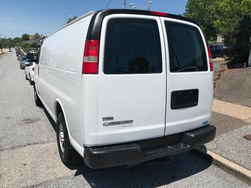 2011 Chevrolet Express 2500 Cargo