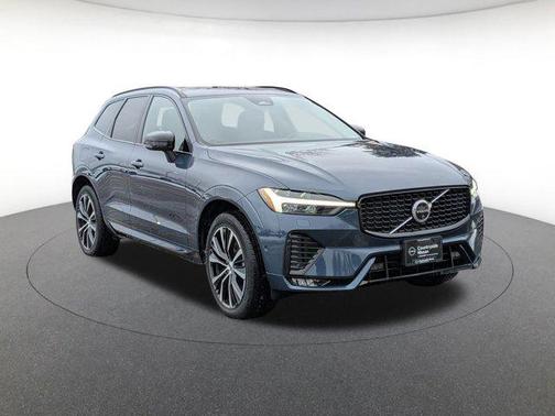 2025 Volvo XC60 B5 Plus