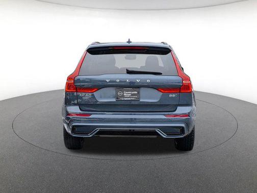 2025 Volvo XC60 B5 Plus