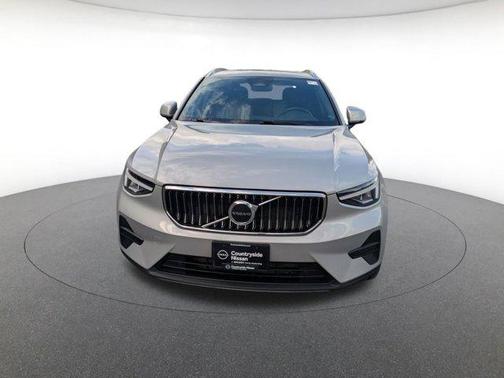 2024 Volvo XC40 B5 Core