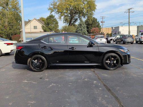 2025 Nissan Sentra SR