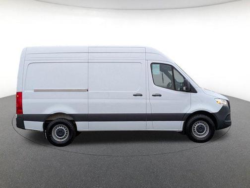 2025 Mercedes-Benz Sprinter 2500 Standard Roof