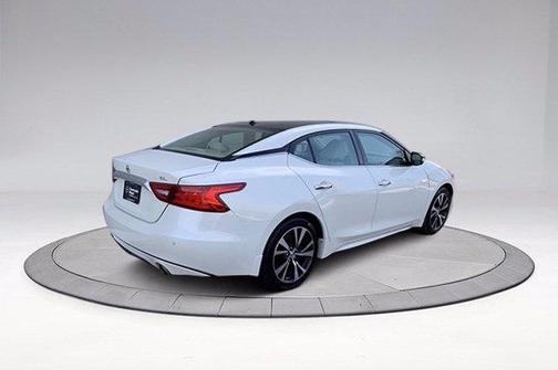 Photo 4 of 41 of 2018 Nissan Maxima 3.5 SL