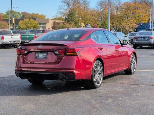 2024 Nissan Altima SR VC-Turbo FWD