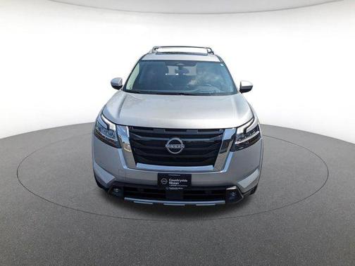 2022 Nissan Pathfinder Platinum 4WD