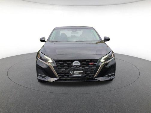 2025 Nissan Altima SR FWD