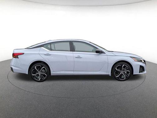 2025 Nissan Altima SR AWD