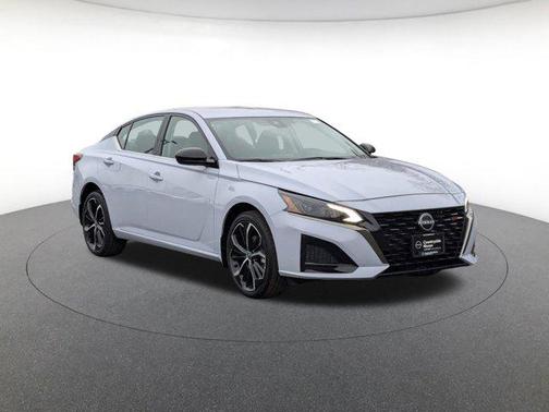 2025 Nissan Altima SR AWD
