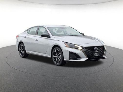 2025 Nissan Altima SR AWD