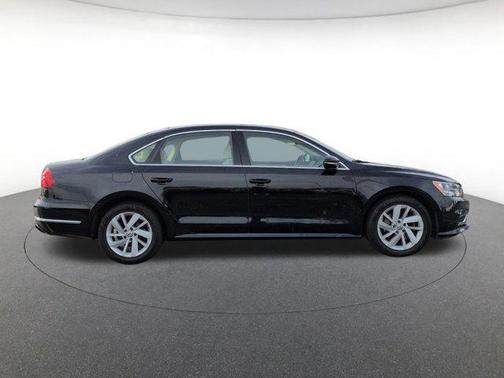 2018 Volkswagen Passat 2.0T SE
