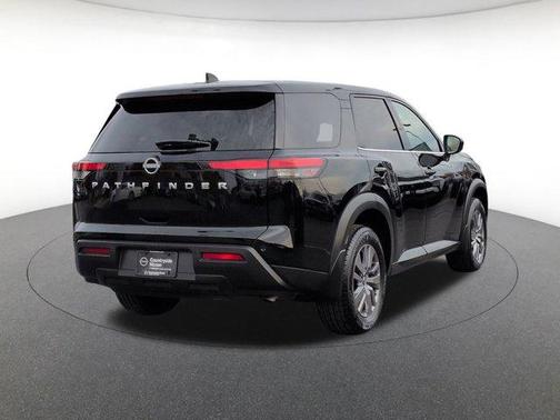 2024 Nissan Pathfinder S FWD