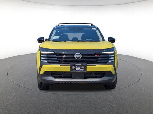 Yuzu Yellow/Super Black 2026 Nissan Kicks SR