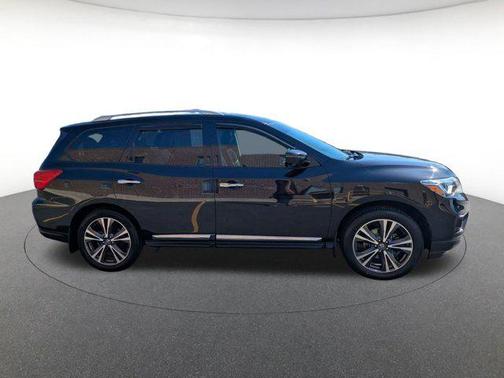 2020 Nissan Pathfinder Platinum 2WD