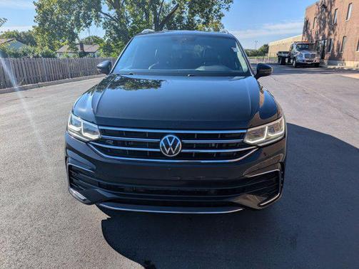 2022 Volkswagen Tiguan 2.0T SEL R-Line 4MOTION