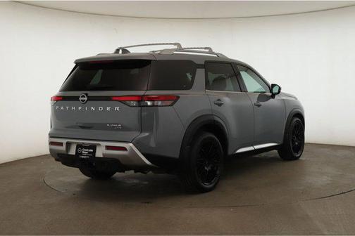 2023 Nissan Pathfinder Platinum 4WD