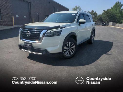 2023 Nissan Pathfinder SL 4WD