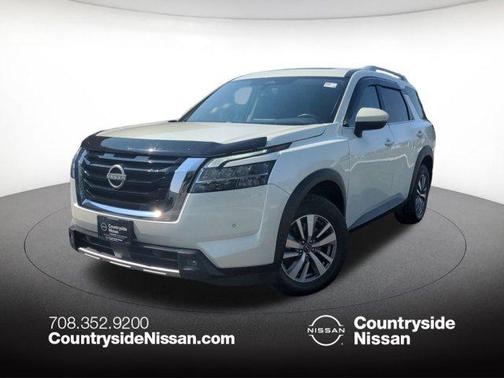 2023 Nissan Pathfinder SL 4WD