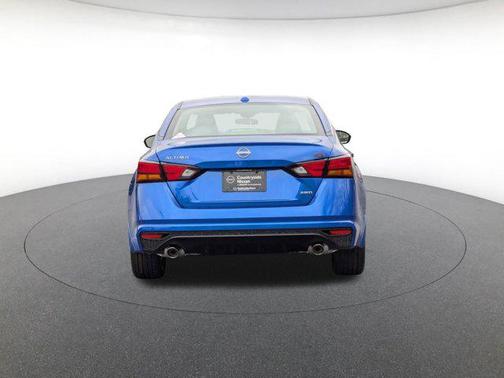 2025 Nissan Altima SR AWD