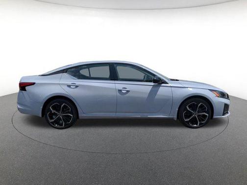 2024 Nissan Altima SR Intelligent AWD