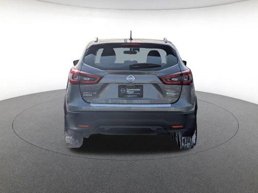 2022 Nissan Rogue Sport SV
