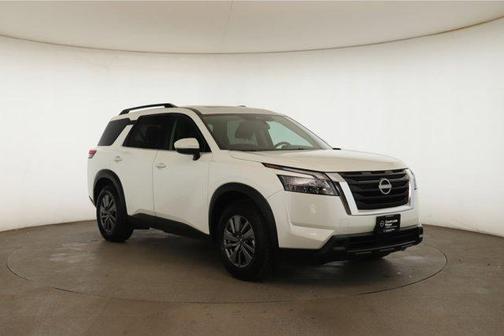2023 Nissan Pathfinder SV 4WD