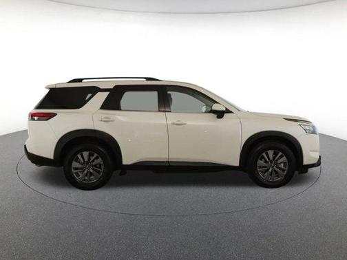 2023 Nissan Pathfinder SV 4WD