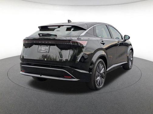Black Diamond Pearl 2023 Nissan ARIYA EVOLVE+