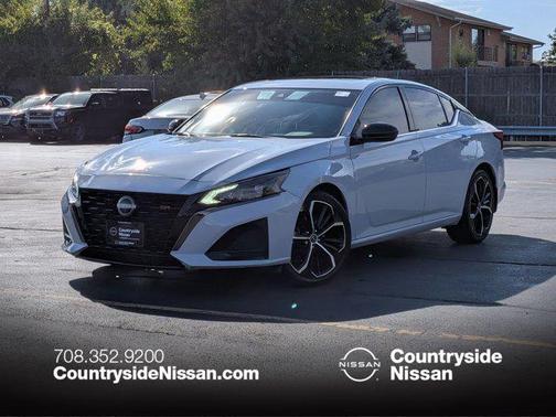 2023 Nissan Altima SR FWD