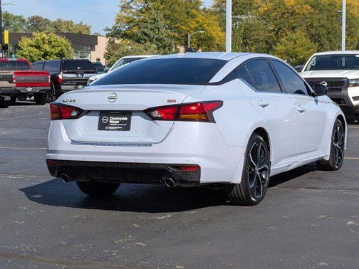 2023 Nissan Altima SR FWD