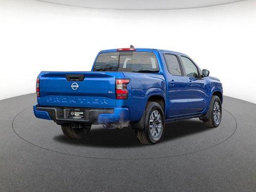 2024 Nissan Frontier SL