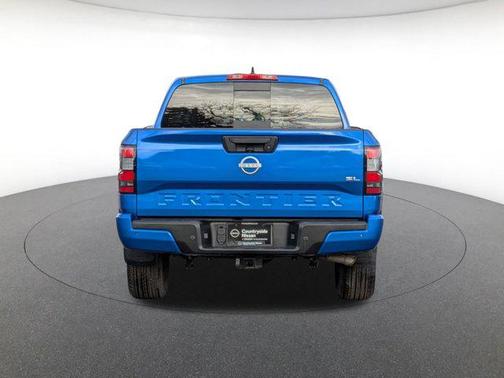 2024 Nissan Frontier SL