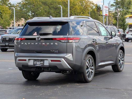 2025 Nissan Pathfinder Platinum 4WD