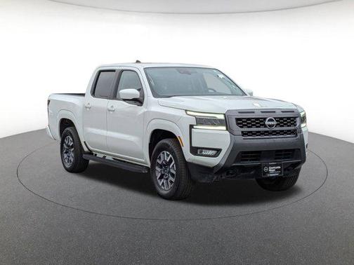 2025 Nissan Frontier SL