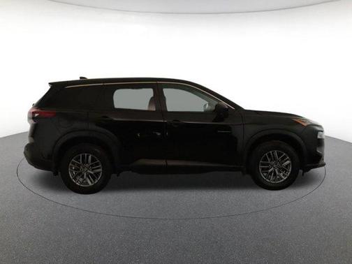 2022 Nissan Rogue S